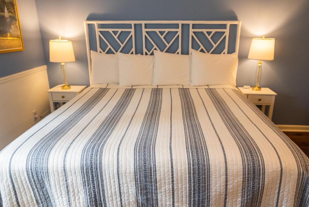 Garden Grove Inn Bed and Breakfast - Suite De Luxe Avec Bain De Spa