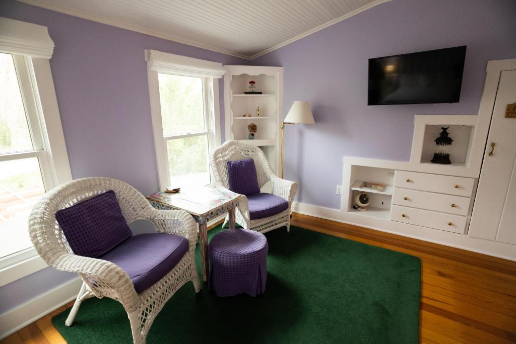 Garden Grove Inn Bed and Breakfast - Salle De Roi