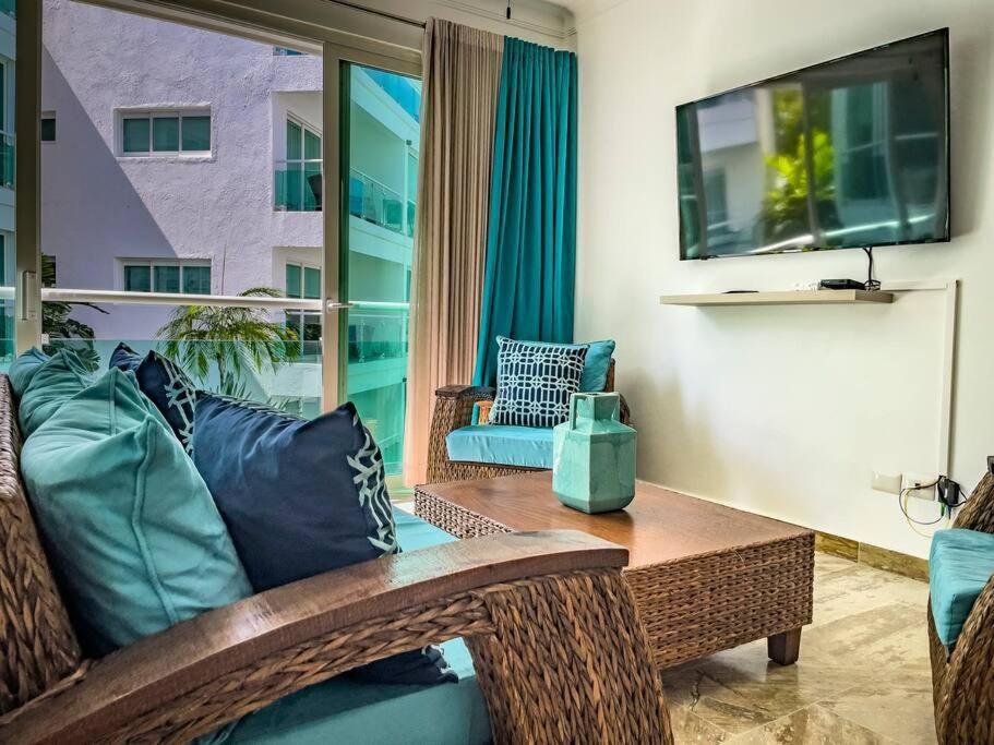 TV a/nebo společenská místnost v ubytování Stunning Perfect Vacation Spot