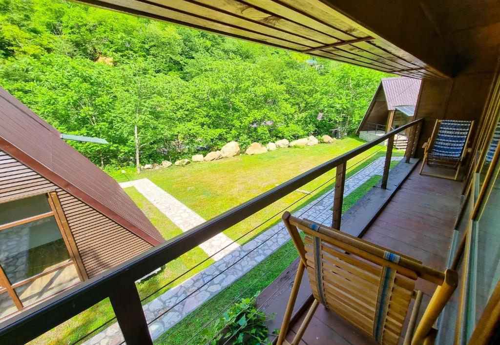 Balkón nebo terasa v ubytování Mtirala National Park hotel ORBEZA