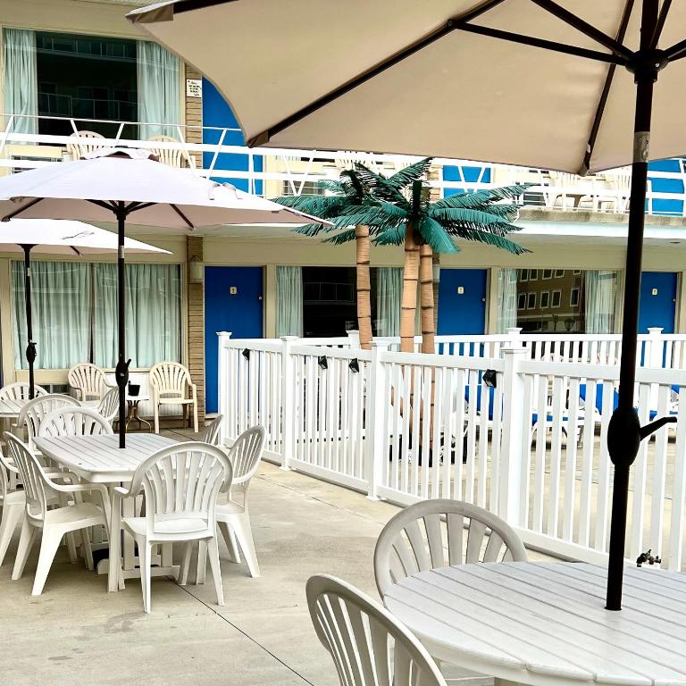 Balkón nebo terasa v ubytování Beach Colony Motel