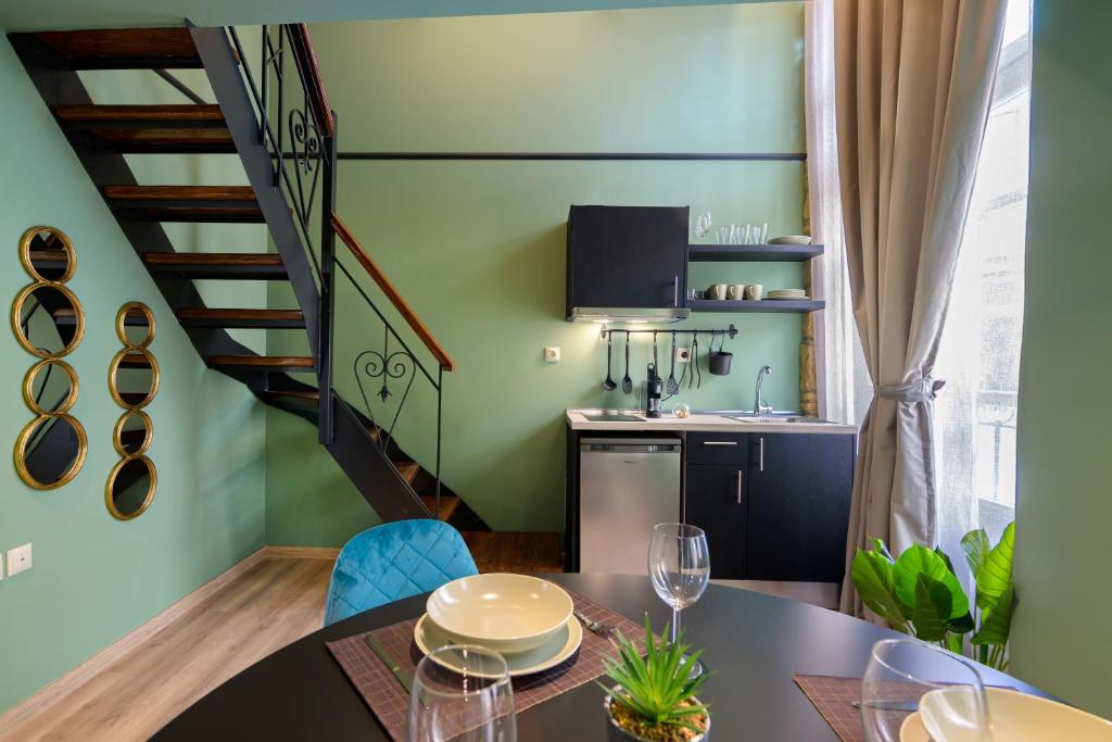 Urban Tales - Resim 27