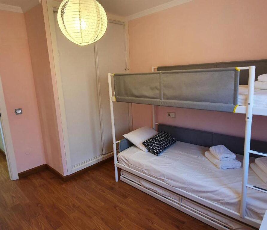 Posteľ alebo postele v izbe v ubytovaní Cosy and Modern Apartment in Fuengirola