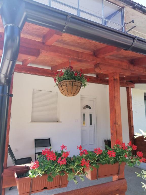 Balkón nebo terasa v ubytování Apartmani Glorija
