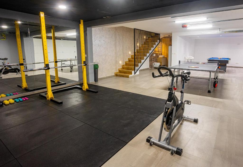 Posilňovňa alebo fitness centrum v ubytovaní Villa Lumani ** Luxury residence near Split **
