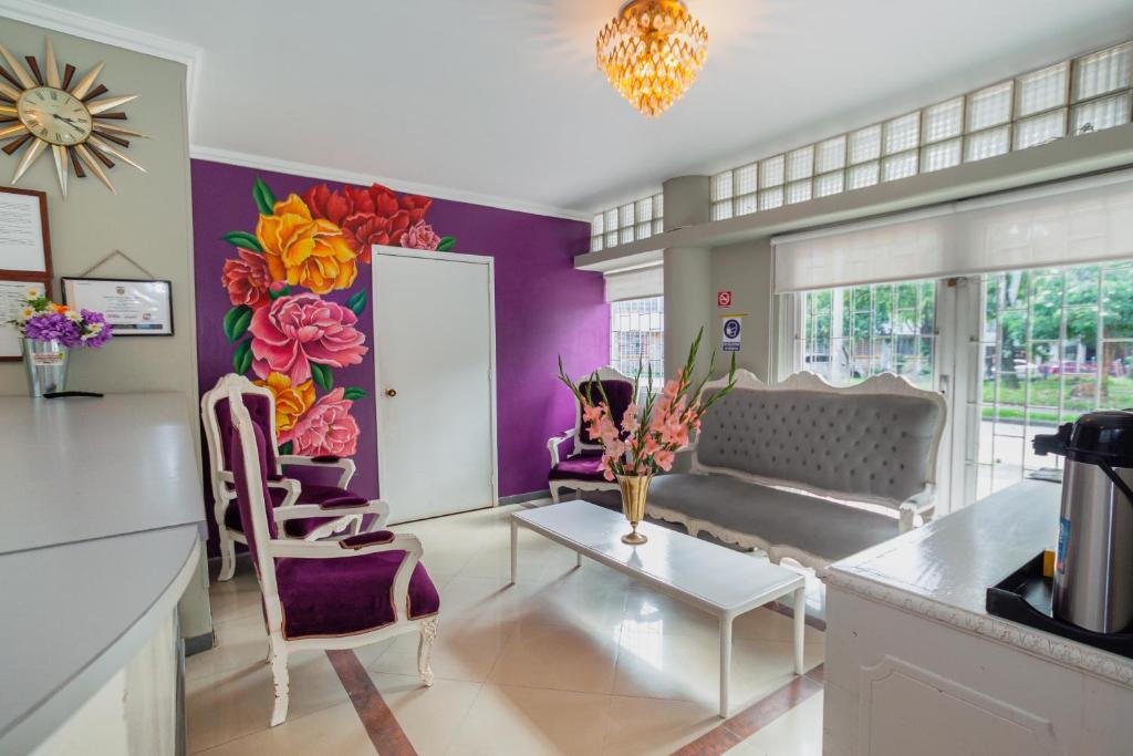 Posezení v ubytování ApartaSuites & Hotel Bogota Teusaquillo