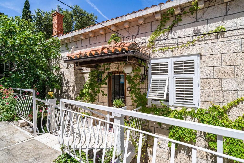 Apartments & Rooms Mara & Petrunjela - 14