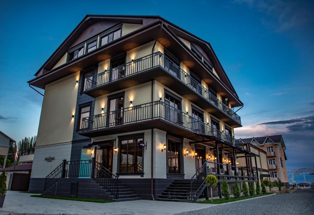 Budova, kde se hotel nachází