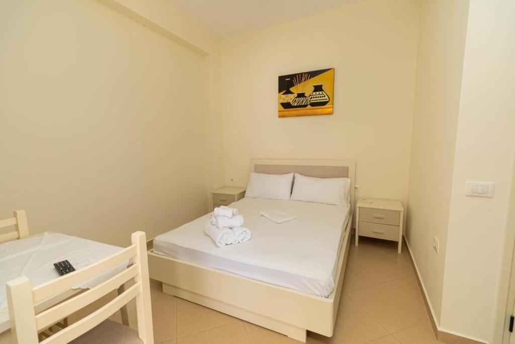 PREMIER GUEST HOUSE - Image 9