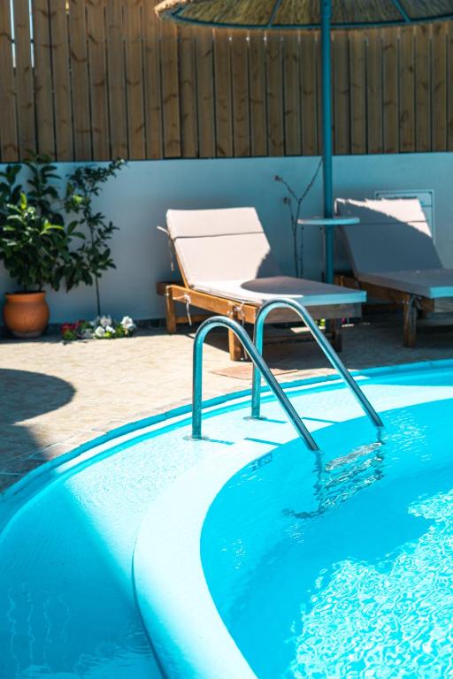 Bazén v ubytování RODI BLUE apartments nebo v jeho okolí