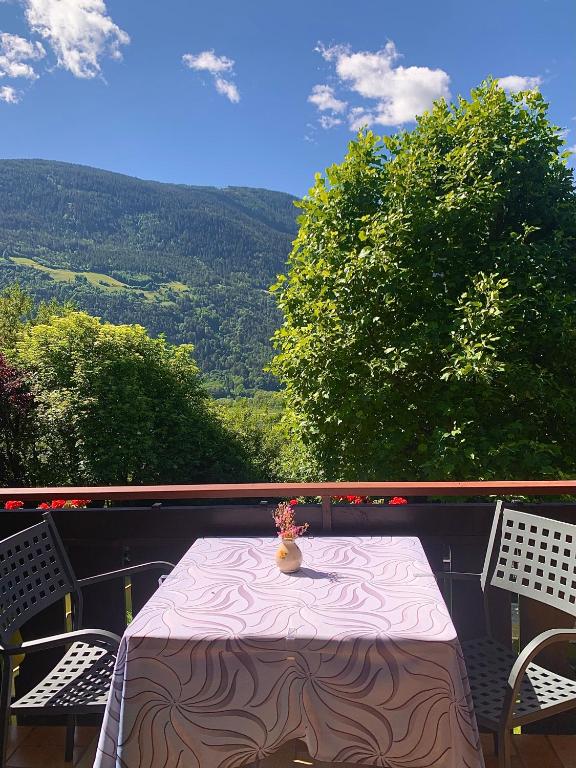 Nespecifikovaný výhled na hory nebo výhled na hory při pohledu z bed and breakfast