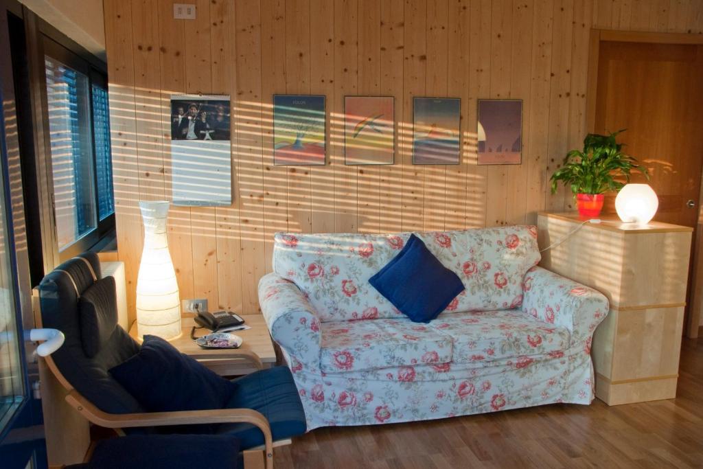 Posezení v ubytování La Casa Trasparente - locazioni brevi