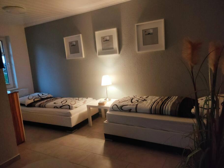 Postel nebo postele na pokoji v ubytování Ferienwohnung in Leckwitz bei Nünchritz Wacker, Elbradweg
