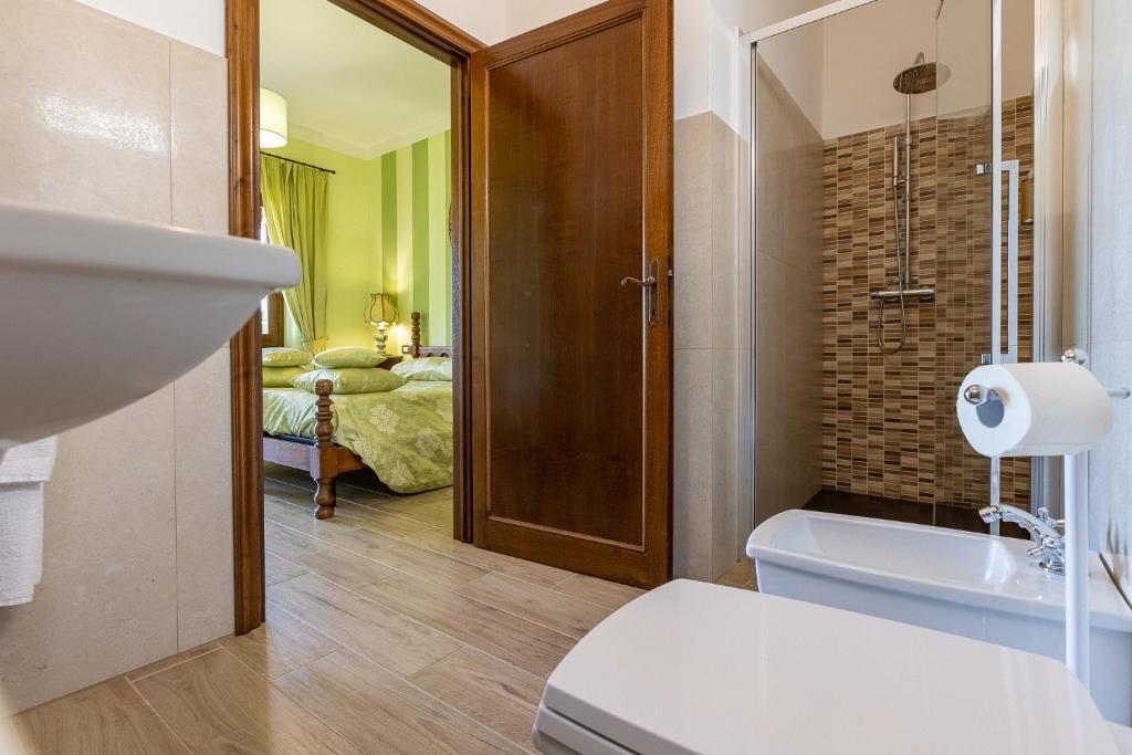 Koupelna v ubytování B&B FONTERONCONE di KRYVUTA OKSANA