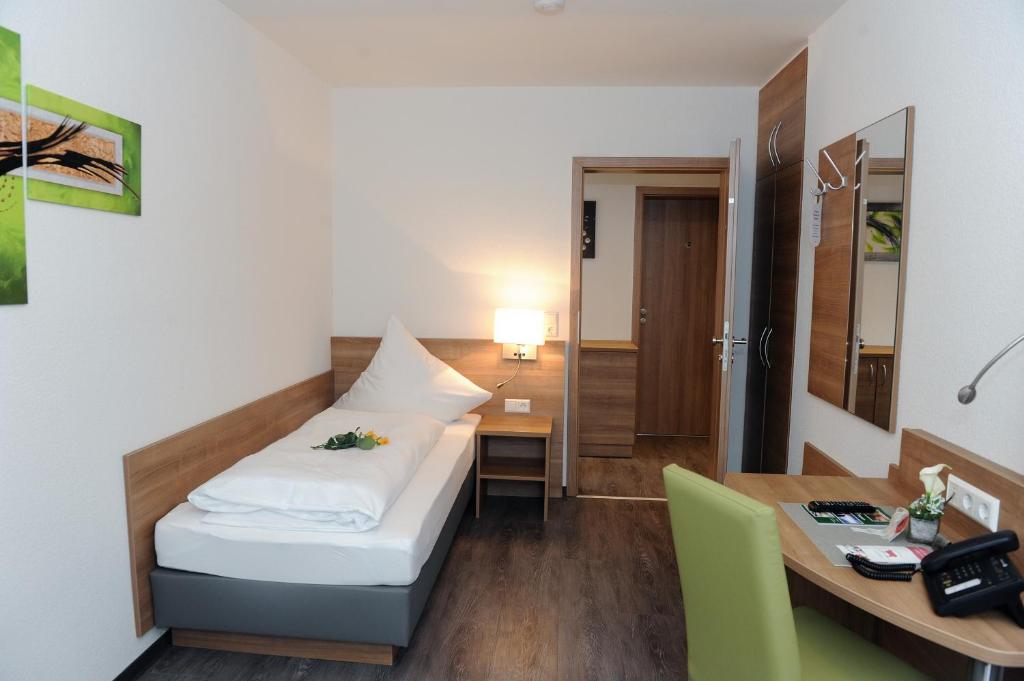 Hotel Lamm - Single Room With Shower