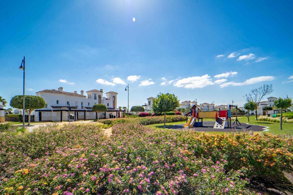 Zahrada ubytování Comfortable First Floor Apartment with Views to the 18th Green - AO311LT
