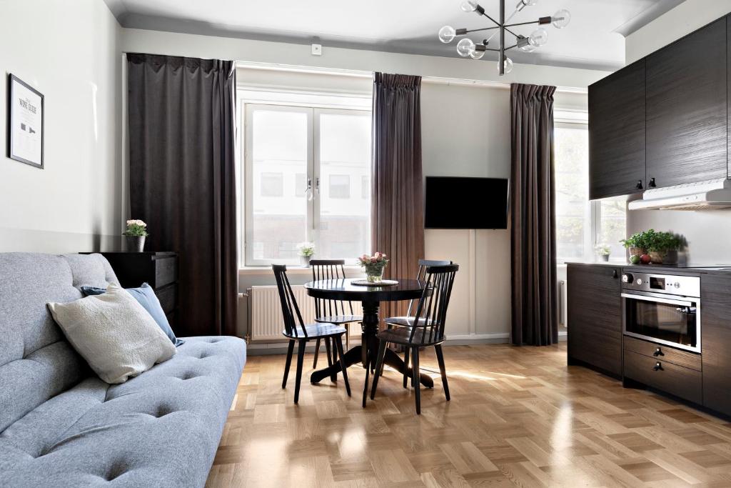 Kuchyň nebo kuchyňský kout v ubytování Forenom Aparthotel Stockholm Bromma