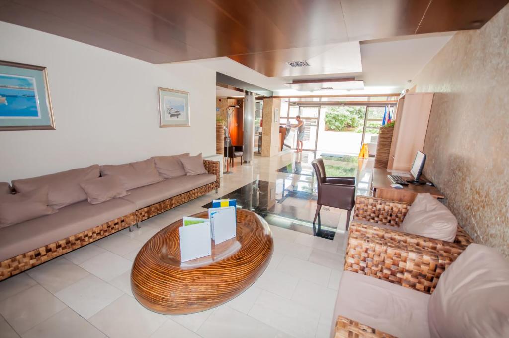Posezení v ubytování Hotel Maxim