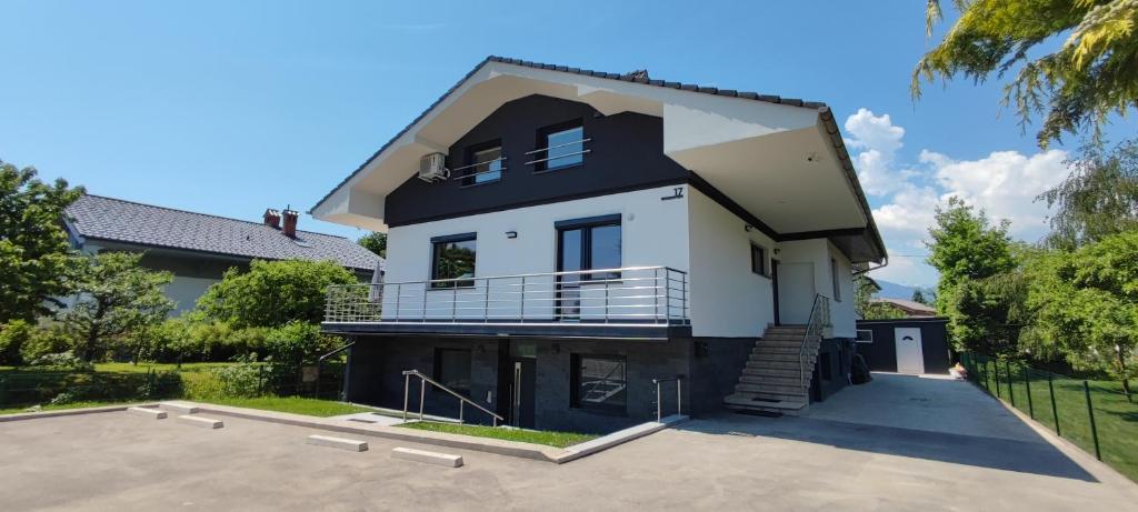 Budova, kde se apartmán nachází