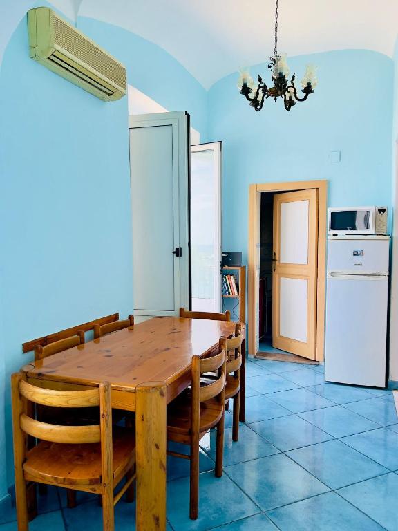 Kuchnia lub aneks kuchenny w obiekcie domus Verde