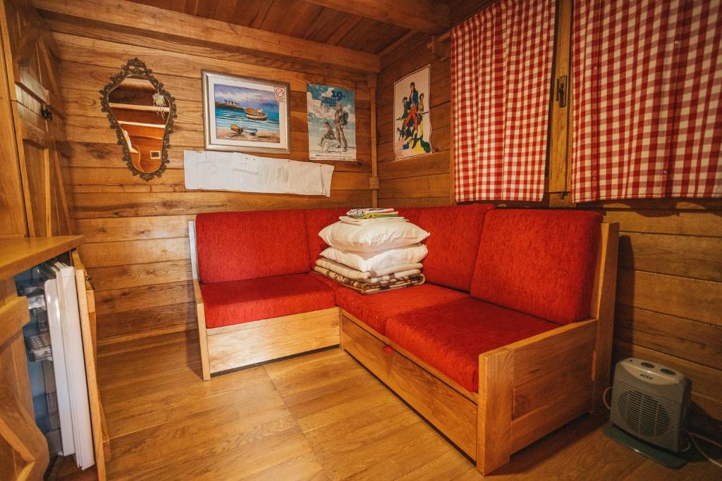 Posezení v ubytování River huts Zrmanja