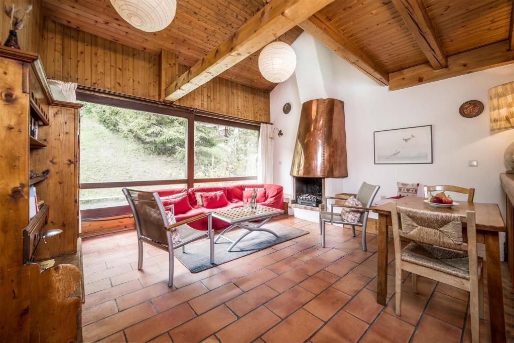 Madame Vacances Chalet Val Rogoney – photo 4