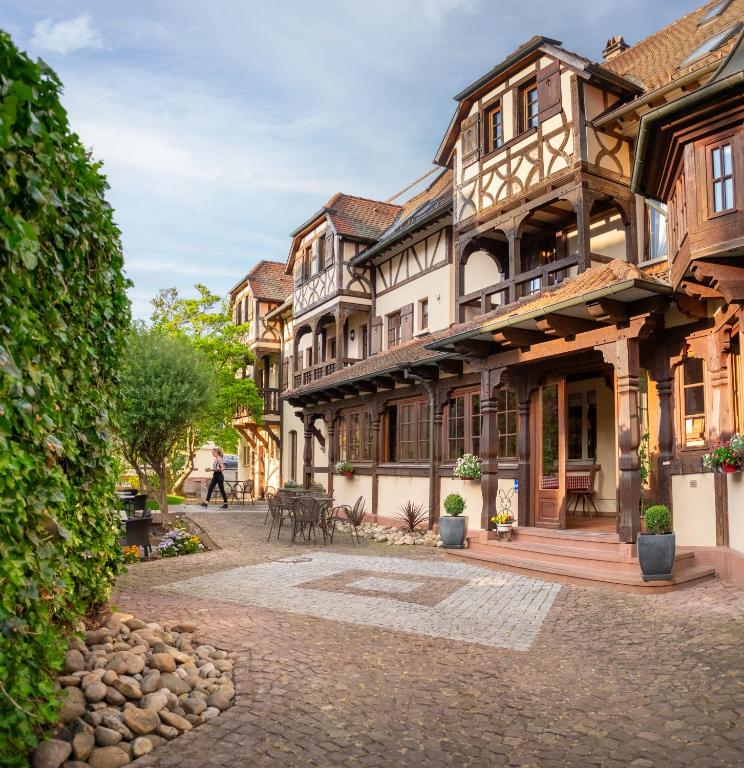 Budova, kde se hotel nachází