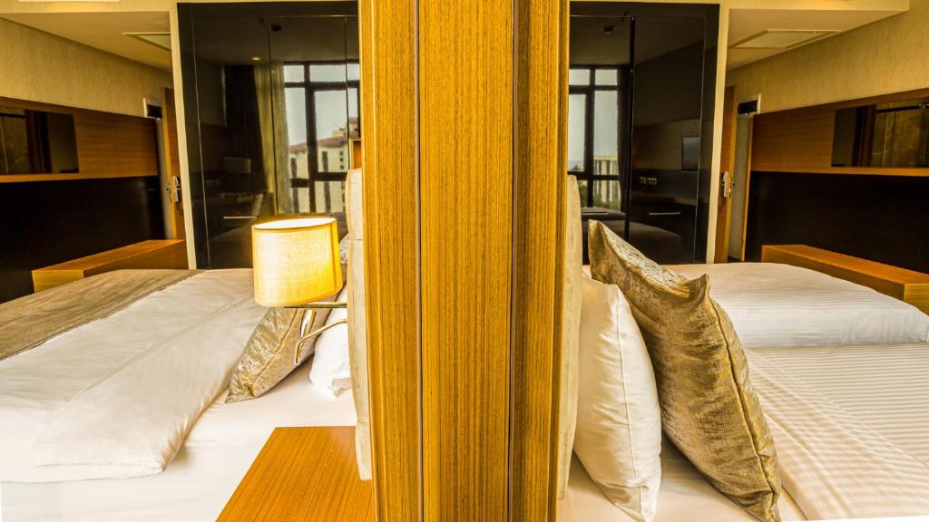 Aselia Hotel Trabzon - Chambre Familiale Avec Vue Sur La Ville