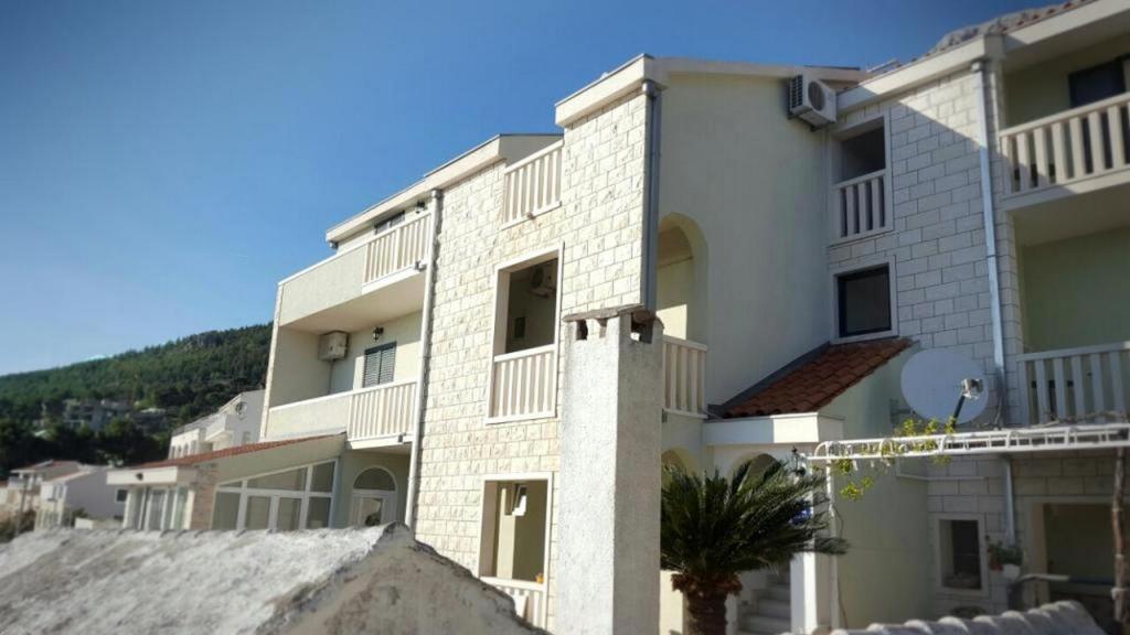 Nespecifikovaný výhled na hory nebo výhled na hory při pohledu z apartmánu