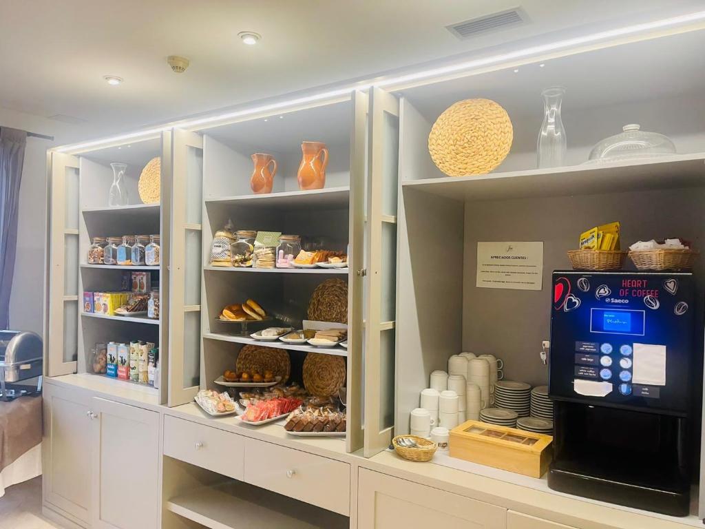 Hotel Jeni & Restaurant, Es Mercadal – Precios actualizados 2023