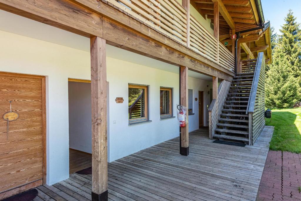 Budynek, w którym mieści się apartament