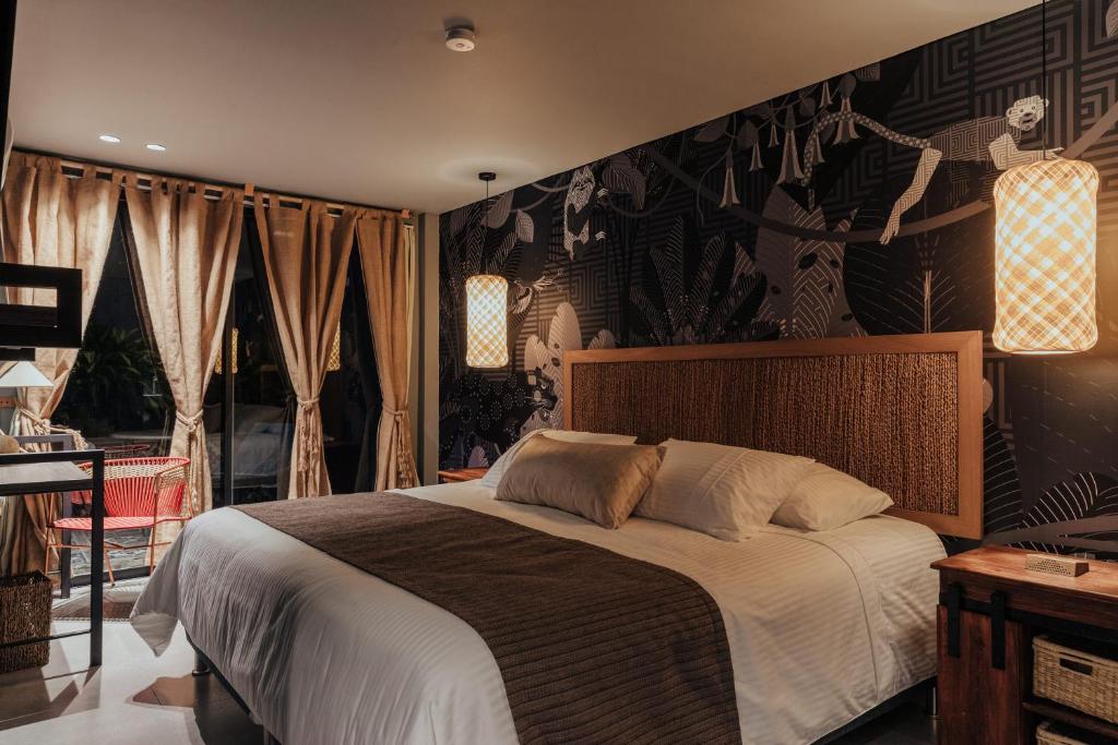 Hoteles en el Poblado, Medellin 365568913