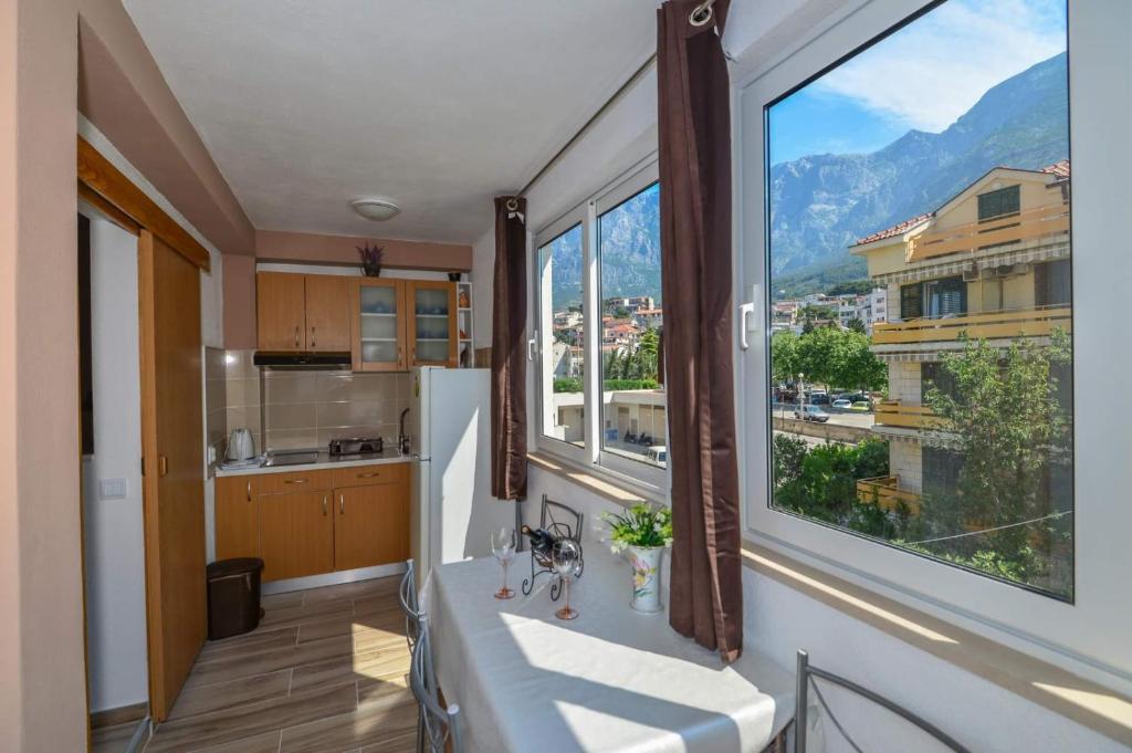 Nespecifikovaný výhled na hory nebo výhled na hory při pohledu z apartmánu