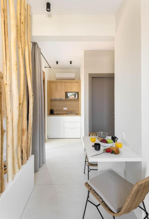 A kitchen or kitchenette at Palm Residences