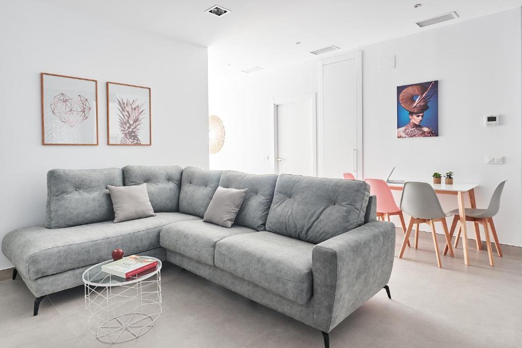Posedenie v ubytovaní 9 NIDOS Céntrica Suites - Nuevo
