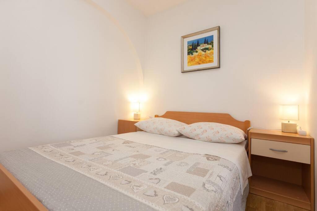 Irena's place A1 - 11