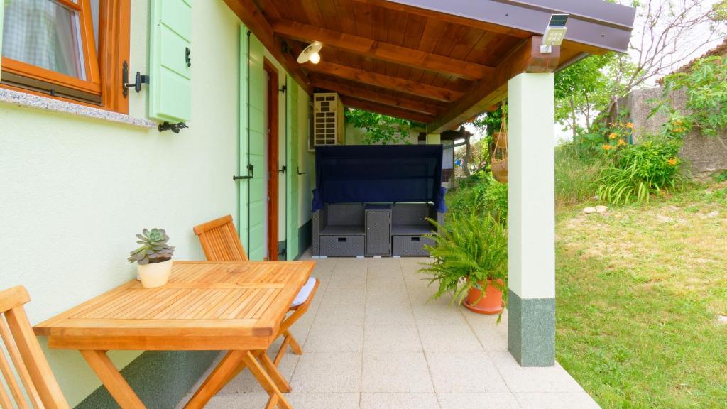 Ogród w obiekcie Villa Nicolara by Rent Istria