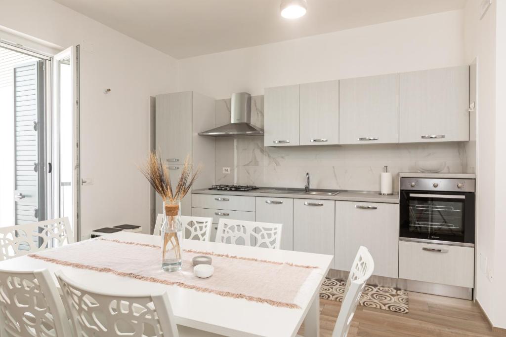 ヴィエステにあるAppartamento L'Essenzialeのギャラリーの写真