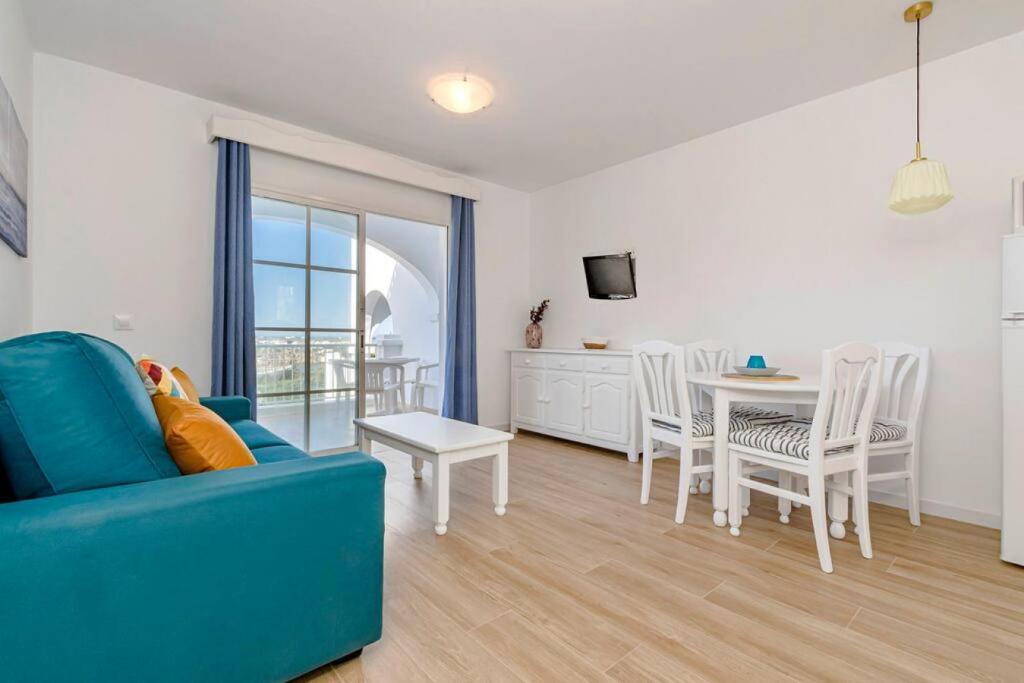 Posedenie v ubytovaní Apartamento Castellsol 209
