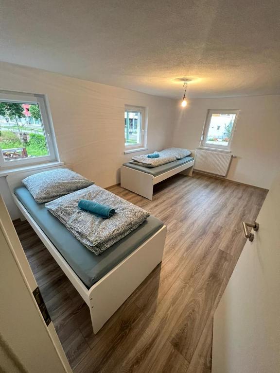 Monteurwohnung Bad Wildbad - Apartment – ​​auf 2 Ebenen