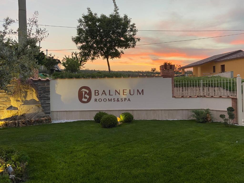 Vonkajšia záhrada v ubytovaní Balneum Rooms & SPA