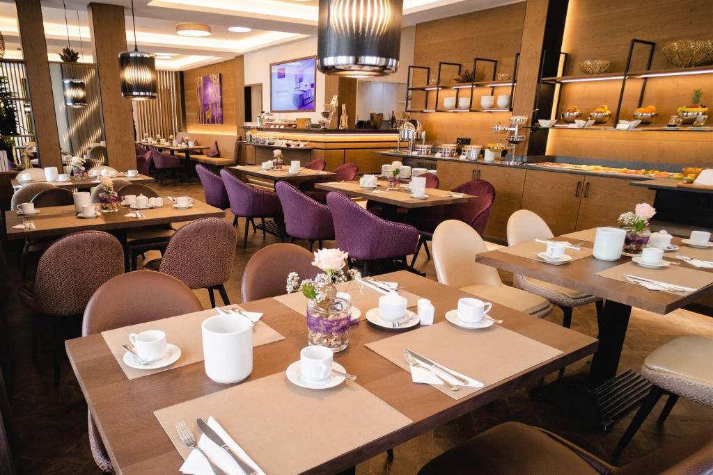 Restaurace v ubytování Hotel Merkur - Superior