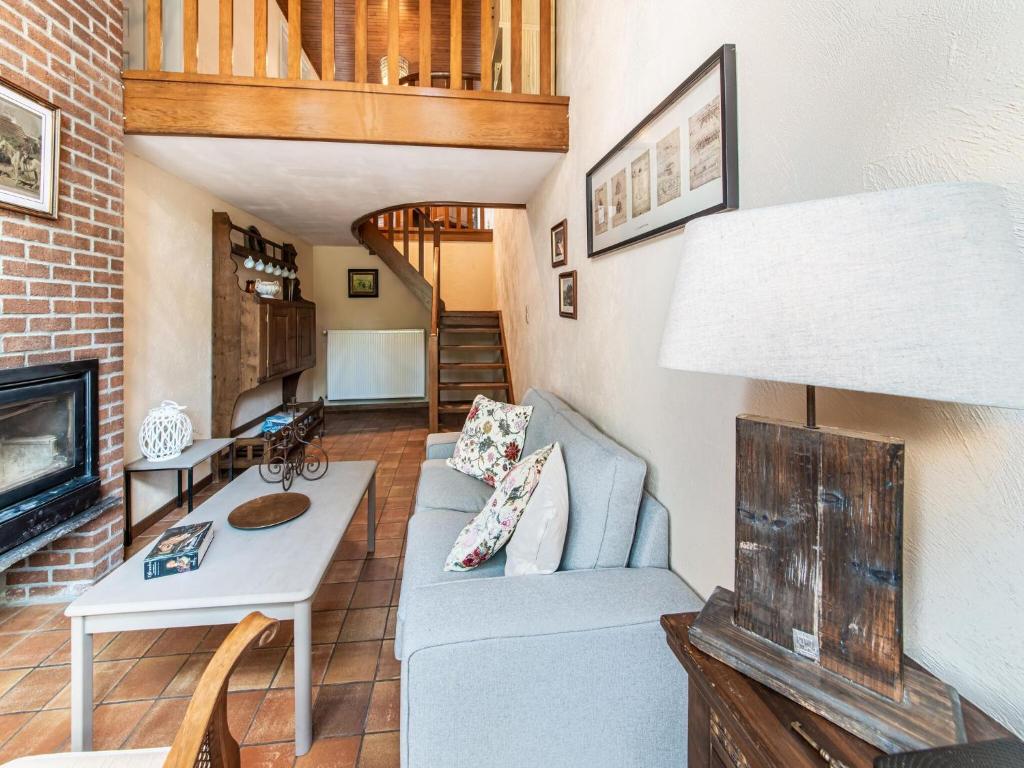 TV a/nebo společenská místnost v ubytování Holiday Home in Vielsalm with Private Garden