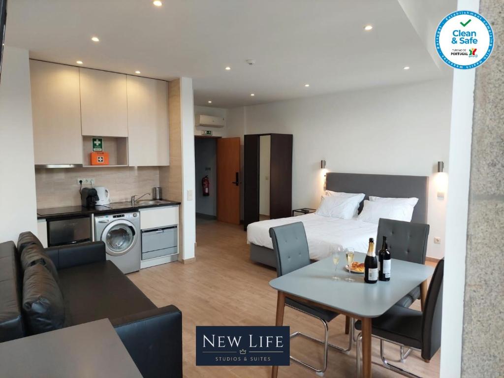 New Life - AVENIDA ALIADOS SUITE-1F
