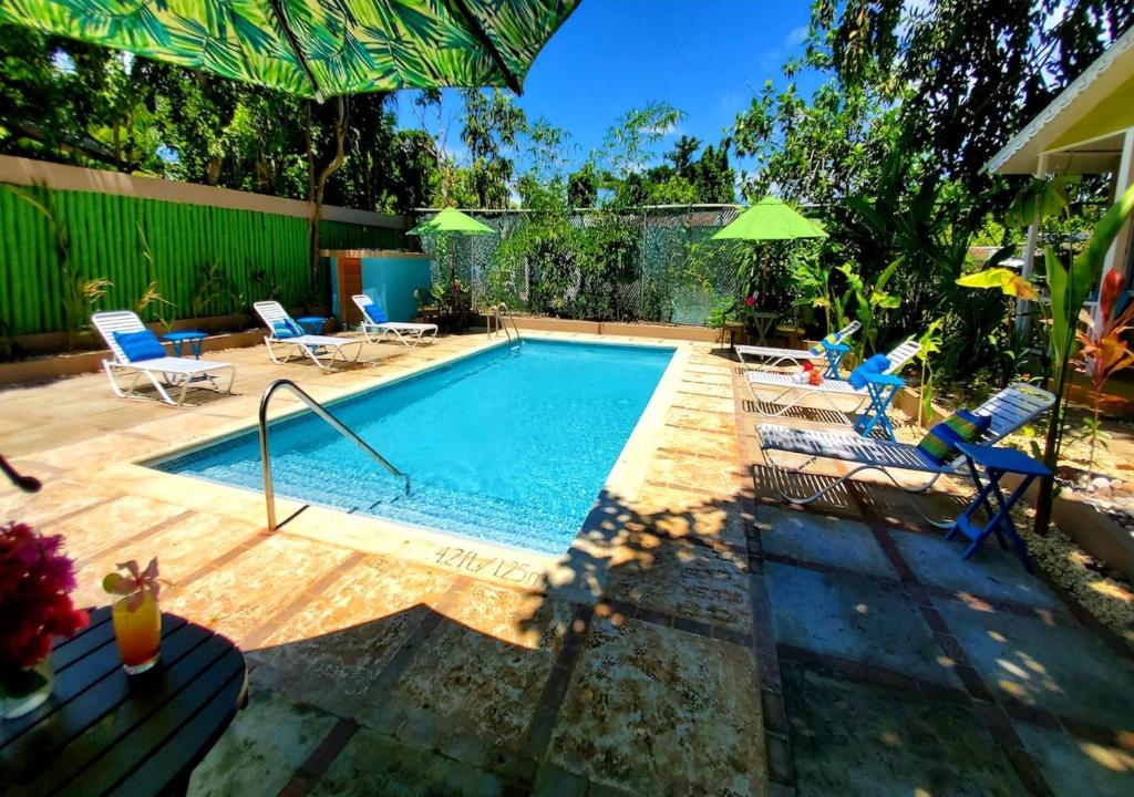 Piscina en o cerca de Bak A Yaad