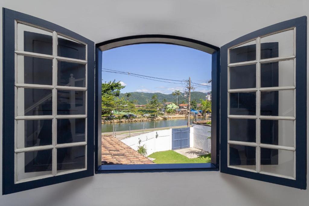 Bazén v ubytování Pousada Casa dos Autores nebo v jeho okolí