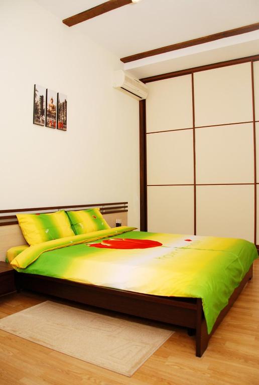 Apartments on Independence Square - Appartement D'une Chambre Avec Salle De Bain à Spa - Sofevskaya, 1