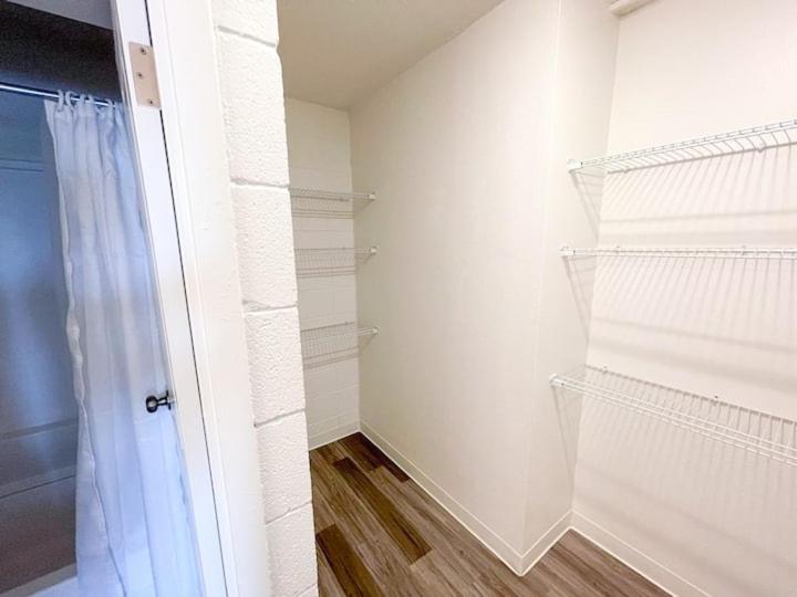 Sleepover Downtown Cincinnati 1BD 1BA Apartments - Apartamento De Una Habitación