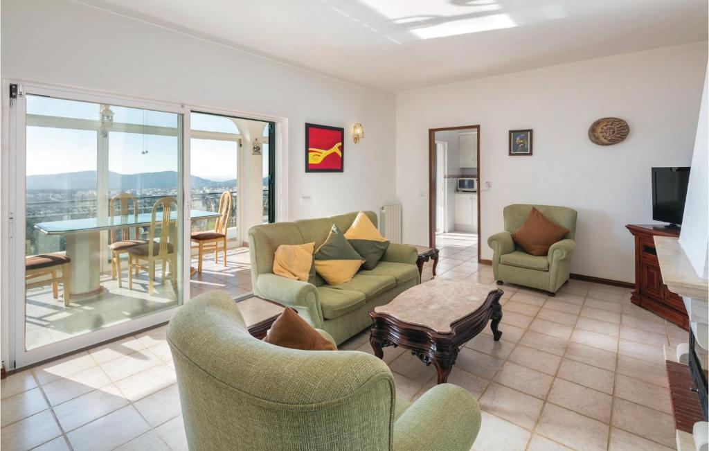Stunning Home In S,bràs De Alportel - Casa Di Vacanza Con Tre Camere Da Letto