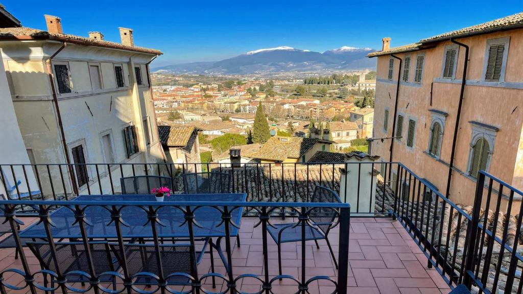 Fotografia z galérie ubytovania Terrazza Duomo With Spectacular Views from 2 large Terraces - sleeps 6 v destinácii Spoleto